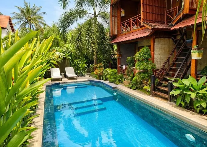 Putra Bali By Antara *